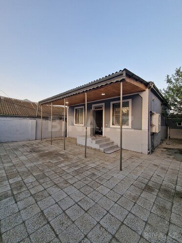 Satılır 3 otaqlı həyət evi/bağ evi 80 m², Balaxanı q., photo 1 from 10