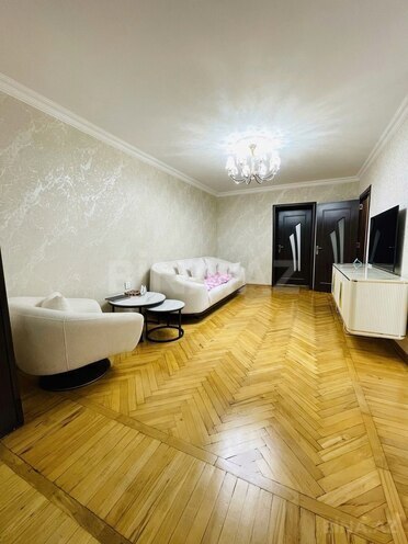 Satılır 3 otaqlı köhnə tikili 90 m², Elmlər Akademiyası m., photo 3 from 17