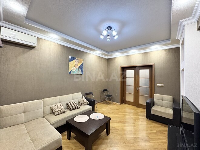 Сдаётся 2-комн. новостройка 65 м², м. Элмляр Академиясы, photo 1 from 16