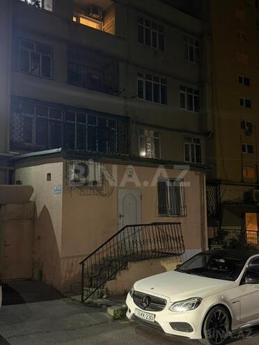 Satılır 5 otaqlı köhnə tikili 110 m², Qara Qarayev m., photo 22 from 23