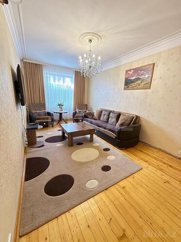 Satılır 4 otaqlı köhnə tikili 120 m², Həzi Aslanov m., photo 4 from 21