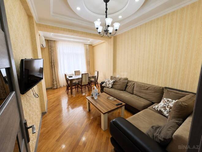 Продаётся 2-комн. новостройка 65 м², м. Ази Асланов, photo 1 from 7
