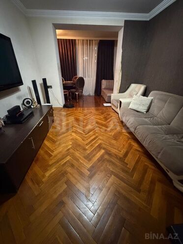 Satılır 2 otaqlı köhnə tikili 55 m², İnşaatçılar m., photo 5 from 17