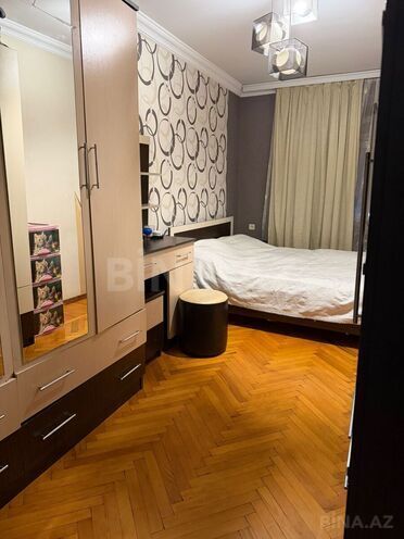 Satılır 2 otaqlı köhnə tikili 55 m², İnşaatçılar m., photo 6 from 17