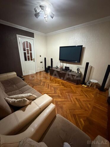 Satılır 2 otaqlı köhnə tikili 55 m², İnşaatçılar m., photo 4 from 17