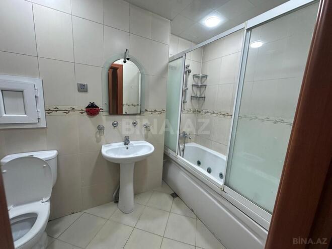 Сдаётся 3-комн. новостройка 130 м², м. Иншаатчылар, photo 17 from 22