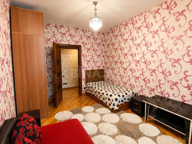 Сдаётся 3-комн. новостройка 110 м², м. 8 ноября, photo 6 from 10