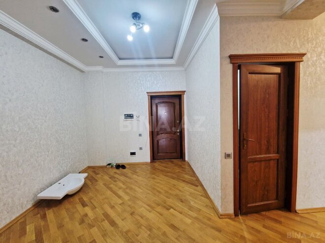 Сдаётся 2-комн. новостройка 90 м², м. Нефтчиляр, photo 11 from 17