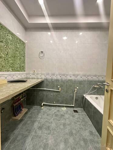 Продаётся 3-комн. новостройка 140 м², м. Элмляр Академиясы, photo 13 from 16