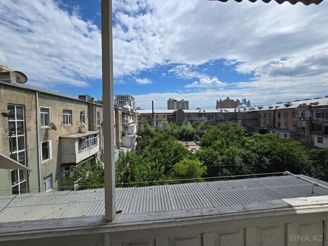 Продаётся 2-комн. вторичка 56.7 м², м. Низами, photo 11 from 14