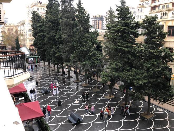 Сдаётся 2-комн. вторичка 55 м², м. Сахил, photo 1 from 17