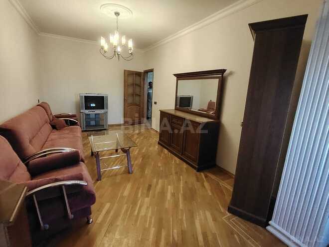 İcarəyə verilir 2 otaqlı köhnə tikili 60 m², Azadlıq Prospekti m., photo 5 from 10