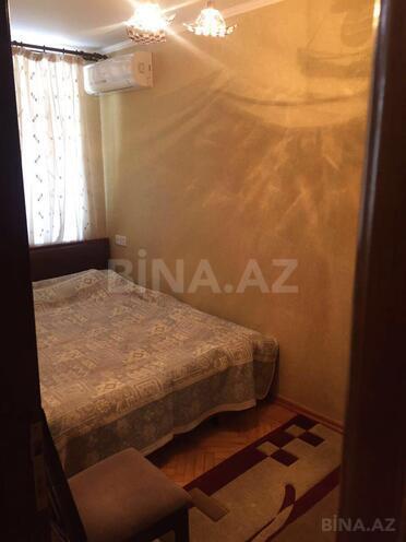 Satılır 2 otaqlı köhnə tikili 50 m², Sahil m., photo 9 from 12