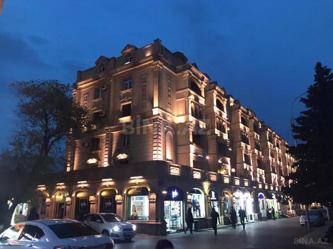 Продаётся 2-комн. вторичка 50 м², м. Гянджлик, photo 1 from 7