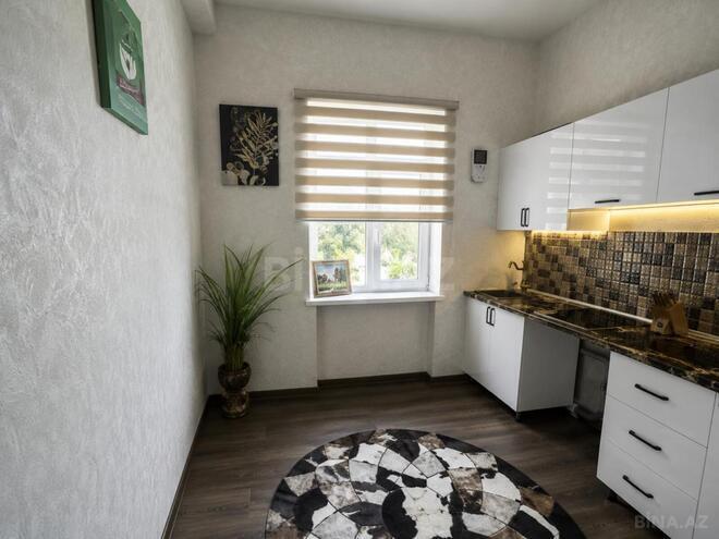 Продаётся 3-комн. вторичка 75 м², м. Нариман Нариманов, photo 12 from 16
