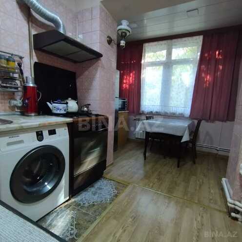 Satılır 3 otaqlı köhnə tikili 65 m², İnşaatçılar m., photo 9 from 11