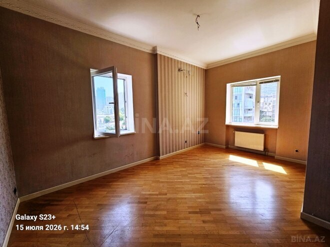 Продаётся 3-комн. новостройка 135 м², м. Низами, photo 16 from 30