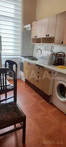 İcarəyə verilir 2 otaqlı köhnə tikili 68 m², Elmlər Akademiyası m., photo 1 from 26