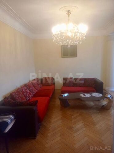 Satılır 4 otaqlı köhnə tikili 112 m², Gənclik m., photo 1 from 12