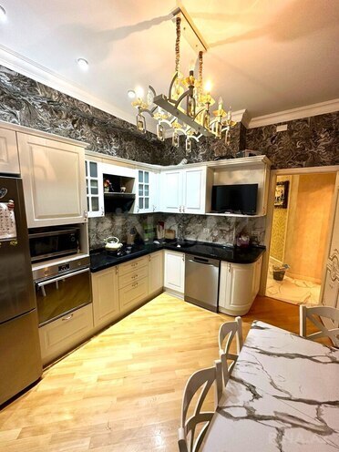 Продаётся 3-комн. новостройка 130 м², м. Гянджлик, photo 12 from 17