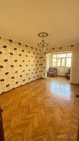 Satılır 2 otaqlı köhnə tikili 65 m², Yeni Yasamal q., photo 1 from 12