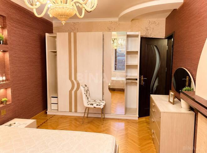 Продаётся 3-комн. вторичка 95 м², Бинагадинский р., photo 8 from 13