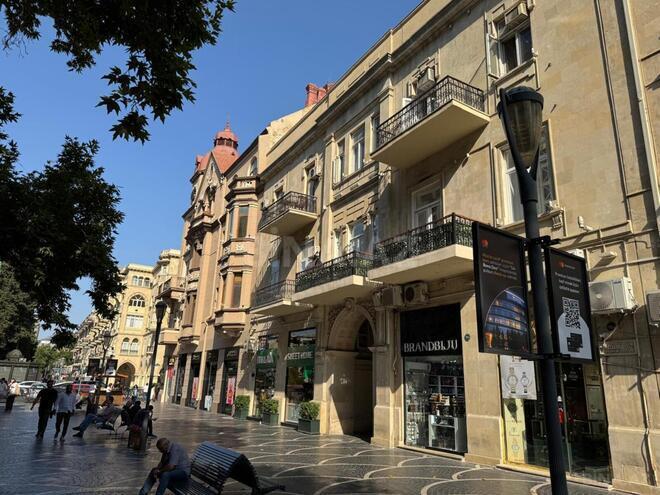 Satılır 2 otaqlı köhnə tikili 65 m², Sahil m., photo 31 from 32
