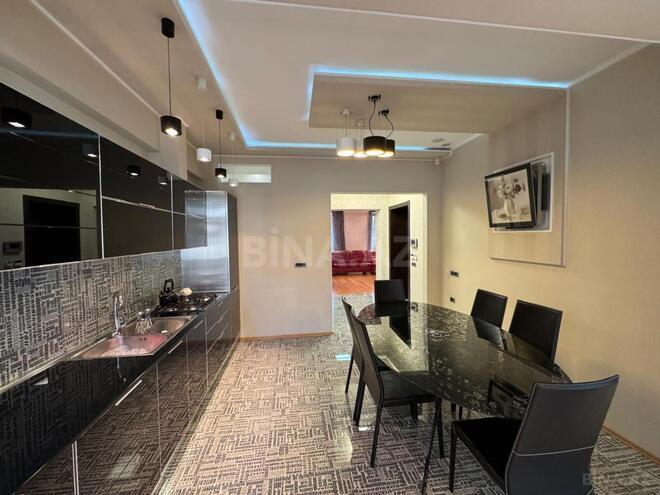 Satılır 2 otaqlı köhnə tikili 65 m², Sahil m., photo 15 from 32