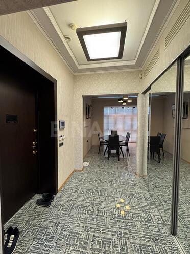 Satılır 2 otaqlı köhnə tikili 65 m², Sahil m., photo 14 from 32