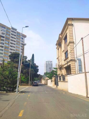 Продаётся 7-комн. дом/дача 360 м², пос. Карачухур, photo 1 from 31