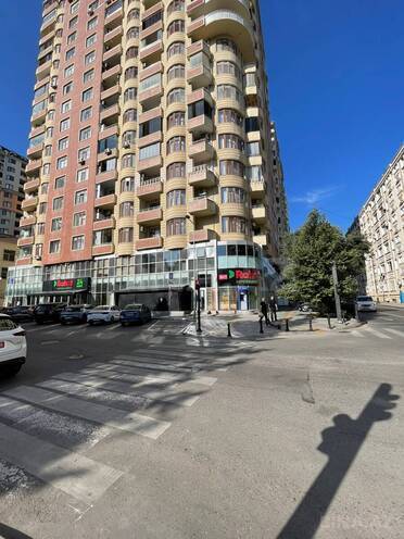 Продаётся 4-комн. новостройка 180 м², Насиминский  р., photo 1 from 15