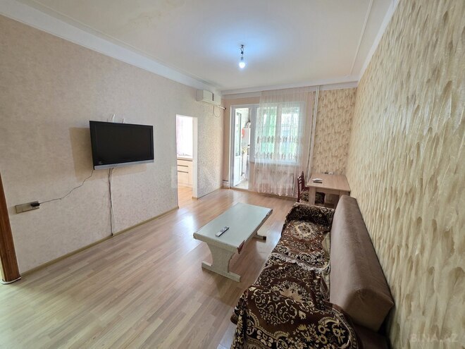 Продаётся 2-комн. вторичка 55 м², м. Мемар Аджеми, photo 1 from 16