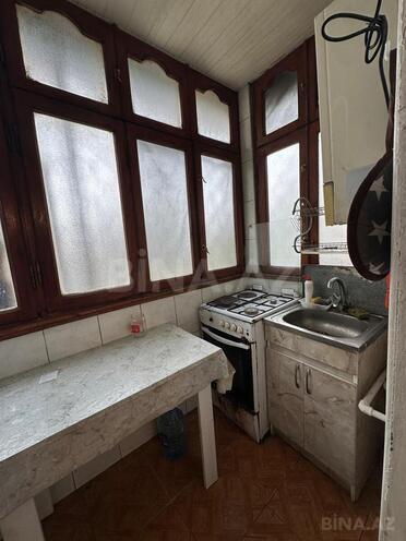 Satılır 2 otaqlı köhnə tikili 31 m², Elmlər Akademiyası m., photo 5 from 10