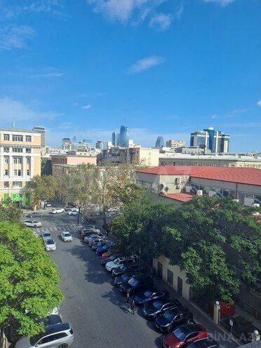 İcarəyə verilir 3 otaqlı yeni tikili 180 m², Sahil m., photo 11 from 31