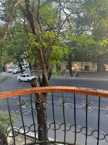 Satılır 4 otaqlı köhnə tikili 141 m², Nizami m., photo 27 from 28
