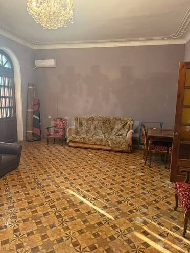 Satılır 4 otaqlı köhnə tikili 141 m², Nizami m., photo 18 from 28