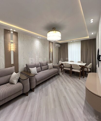 Satılır 2 otaqlı köhnə tikili 65 m², Azadlıq Prospekti m., photo 1 from 13