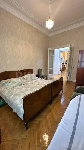 İcarəyə verilir 3 otaqlı köhnə tikili 130 m², Sahil m., photo 4 from 19