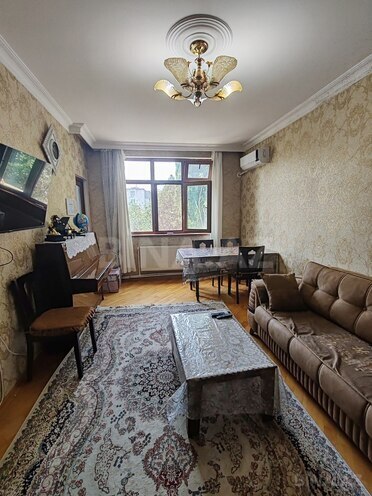 Продаётся 3-комн. вторичка 80 м², м. Гянджлик, photo 1 from 23