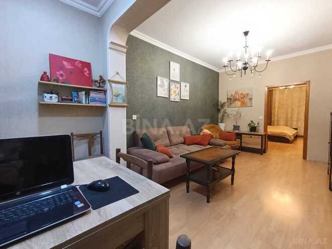Satılır 2 otaqlı köhnə tikili 55 m², Memar Əcəmi m., photo 1 from 21