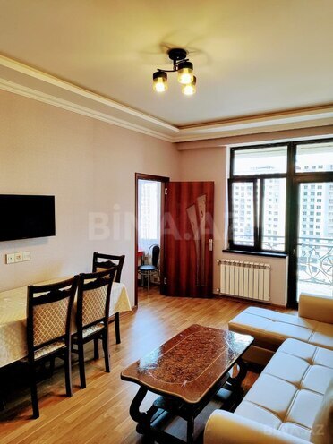 Сдаётся 2-комн. новостройка 63 м², м. Нефтчиляр, photo 4 from 13