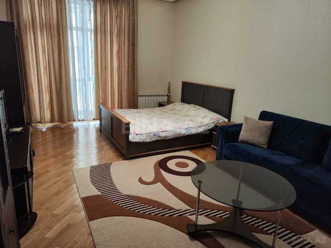 Сдаётся 2-комн. новостройка 70 м², м. 8 ноября, photo 6 from 8