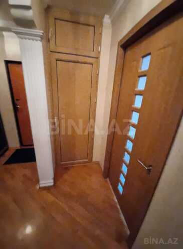 Satılır 3 otaqlı köhnə tikili 100 m², İnşaatçılar m., photo 10 from 18