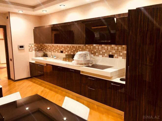 İcarəyə verilir 4 otaqlı yeni tikili 215 m², Sahil m., photo 17 from 18