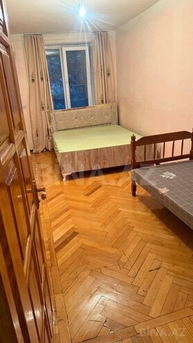 İcarəyə verilir 2 otaqlı köhnə tikili 65 m², İnşaatçılar m., photo 1 from 18