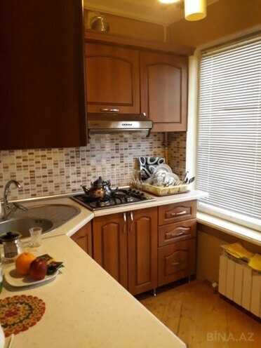 Сдаётся 2-комн. вторичка 65 м², м. Элмляр Академиясы, photo 1 from 9