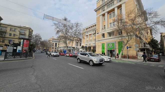 Продаётся 3-комн. вторичка 110 м², м. Сахил, photo 1 from 15