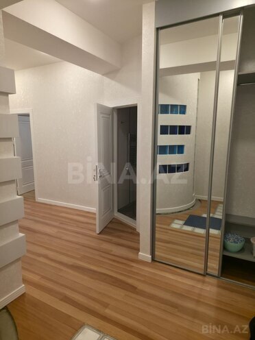 Сдаётся 3-комн. новостройка 120 м², м. Низами, photo 13 from 16