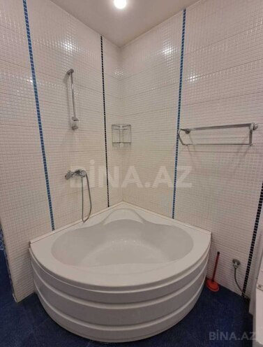 Сдаётся 3-комн. новостройка 120 м², м. Низами, photo 14 from 16