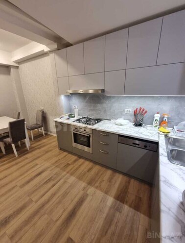 Сдаётся 3-комн. новостройка 120 м², м. Низами, photo 4 from 16